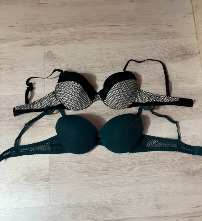 Lot 2 Soutiens-Gorge Tissaia / H&M  90 C - photo numéro 3