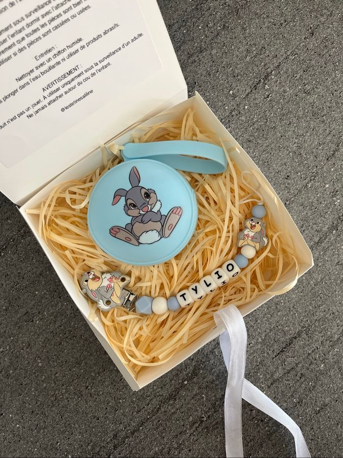 Attache tétine personnalisée - photo numéro 3