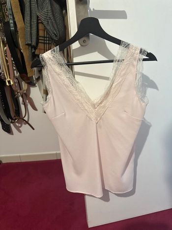 Débardeur dentelle rose poudré nafnaf s décolleté devant et derrière