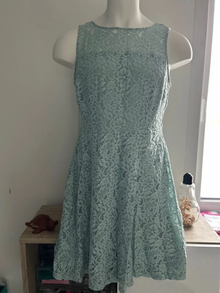 Super robe vert d’eau dentelle 😍