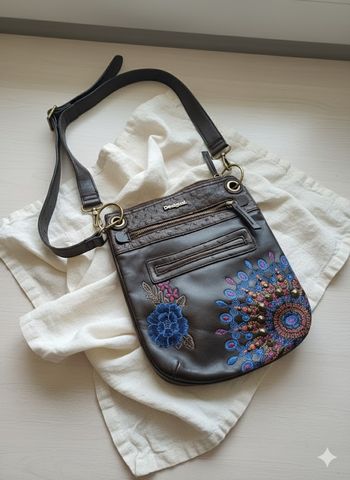 Sac bandoulière Desigual brodé & perlé - Marron Chocolat - Style bohème chic