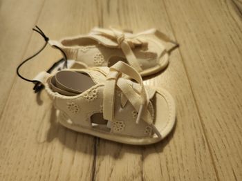 Sandale bébé neuve 3/6 mois