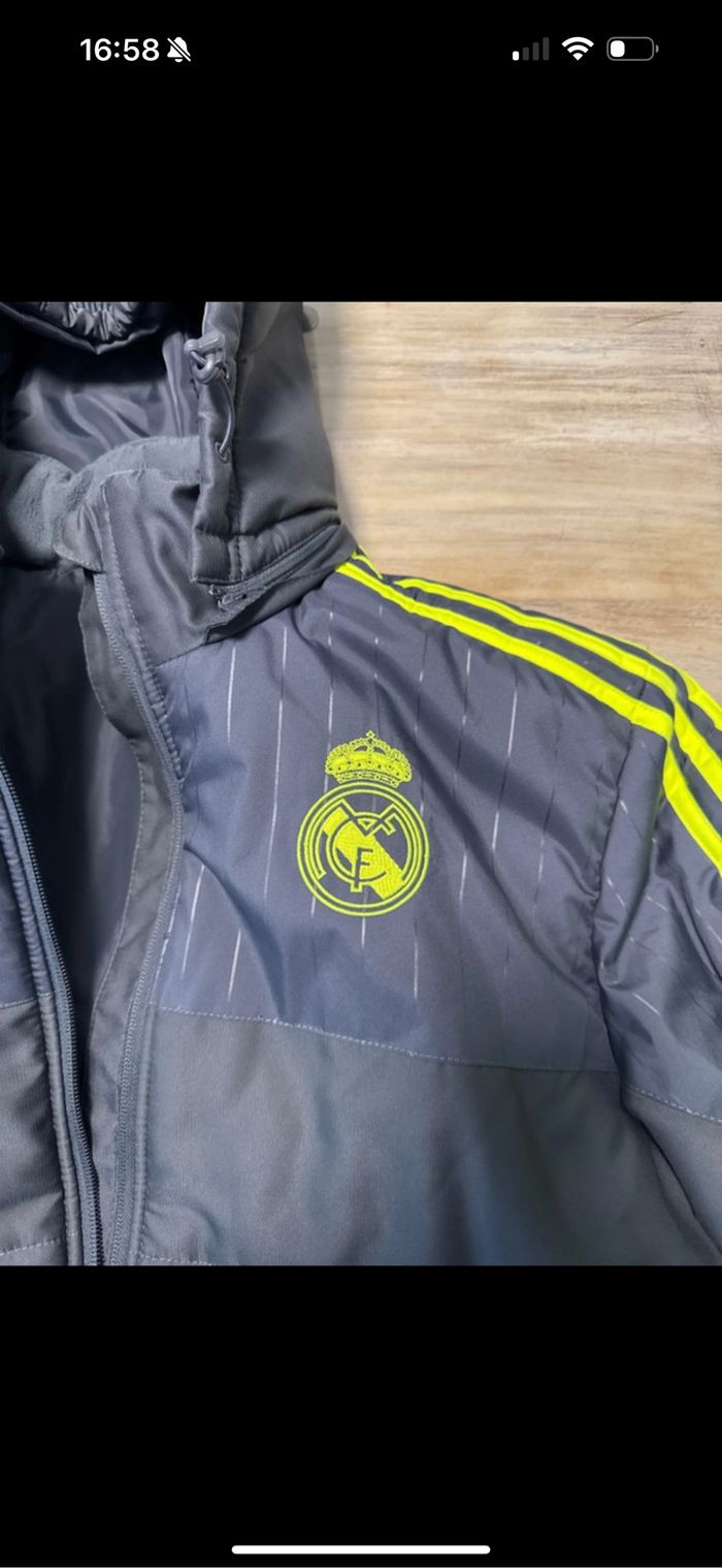 Doudoune réal Madrid - photo numéro 2