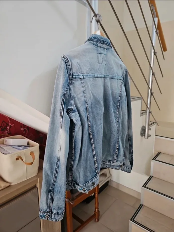 Veste en jean effet usé - photo numéro 6