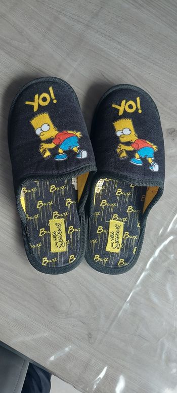 Chaussons Simpsons pointure 38