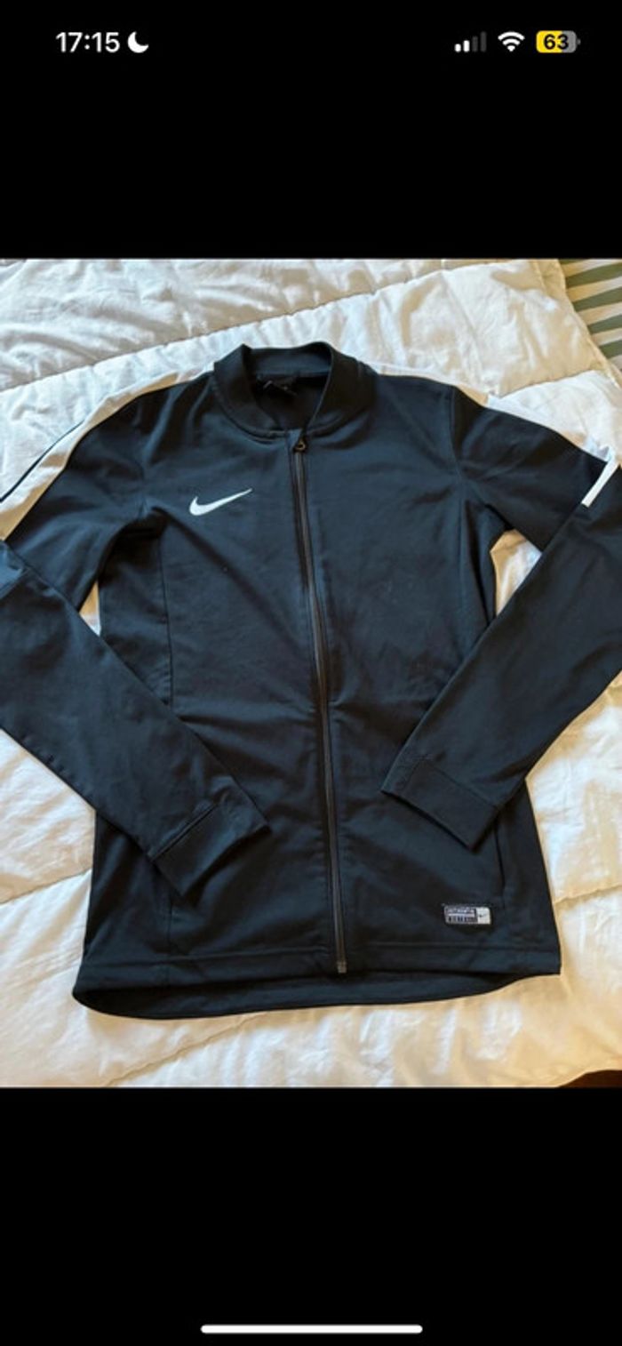 Veste Nike taille S - photo numéro 4