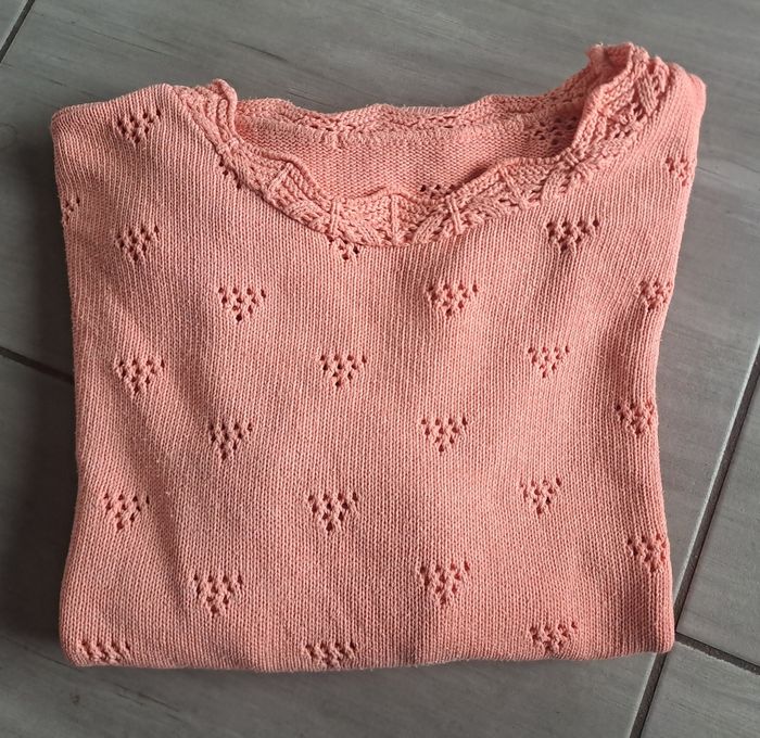Pull vintage ajouré rose saumon
