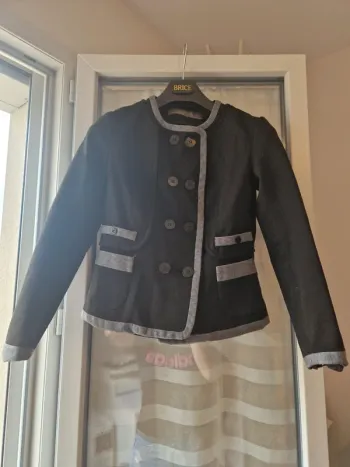 Petite veste noire zara