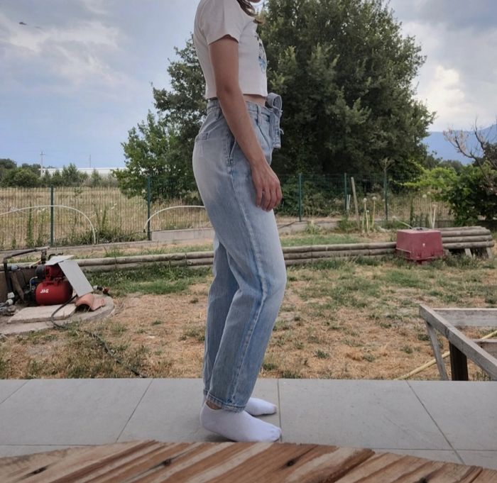 Pantalon mom taille haute avec ceinture en jean - photo numéro 2