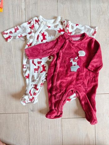 2 pyjamas velours noël 1 mois