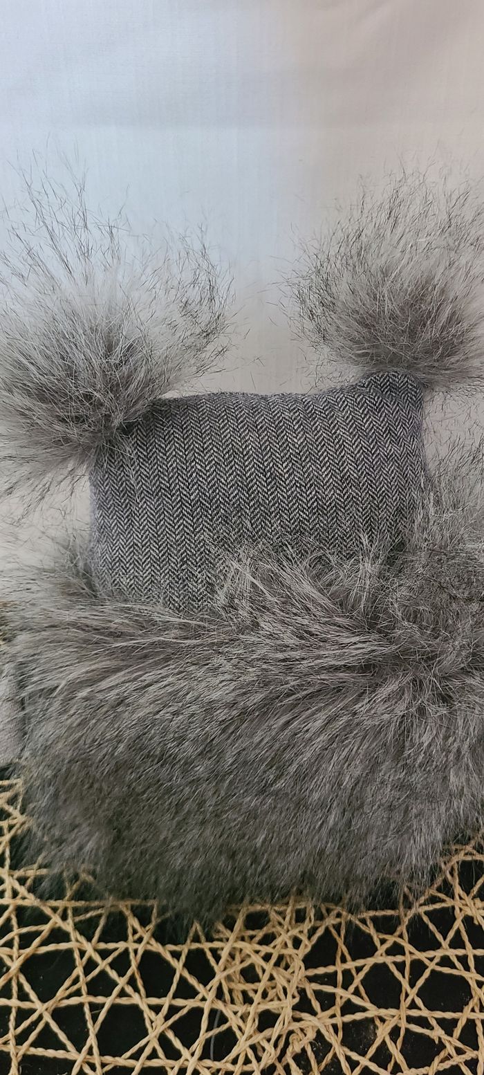 Petit coussin en peluche douce en fourrure de hibou de Noël avec ailes, bec et pieds scintillants, g - photo numéro 3