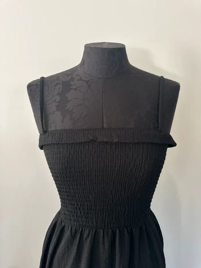 Robe noire H&M - photo numéro 2