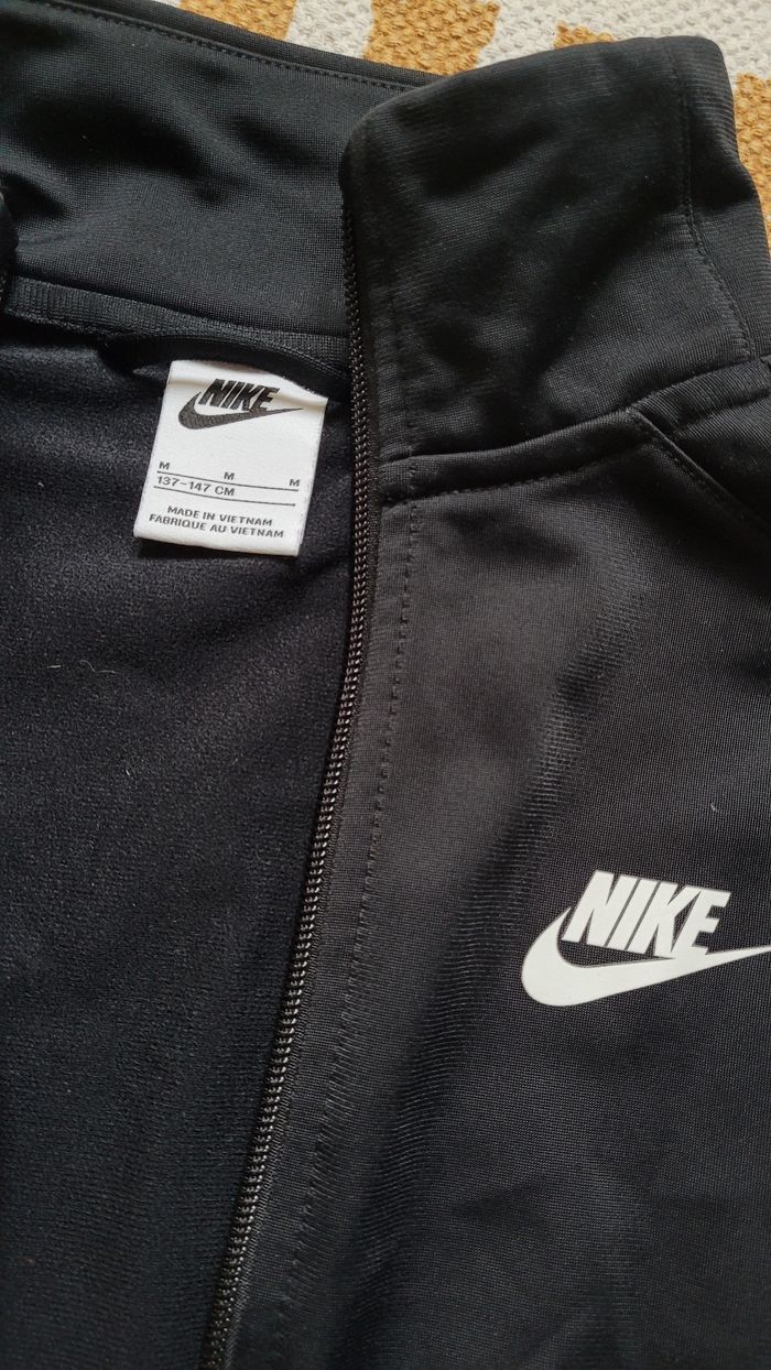 Veste Nike 10.12ans - photo numéro 2