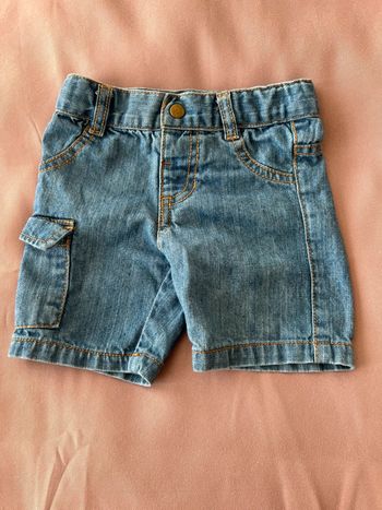 Short fille
