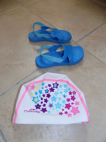 ensemble natation bonnet + sandale Nabaiji 6ans