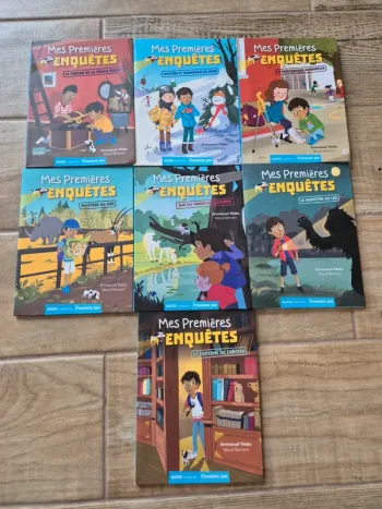Lot de 7 livres mes premières enquêtes