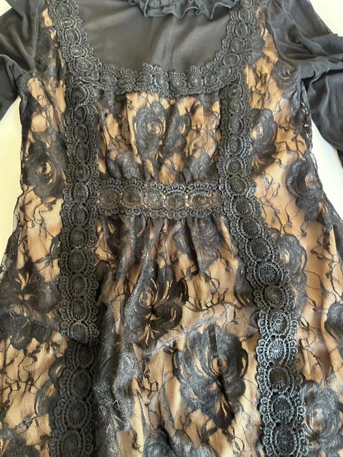 Robe noire et beige - photo numéro 2