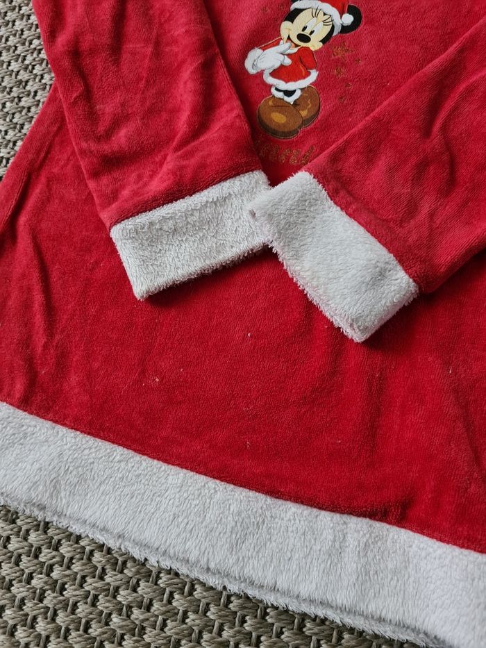 Chemise de nuit chaude ou robe polaire motif "minnie" en bon état. Tissu usé par le temps.
Marque Disney - taille 2/3 ans - photo numéro 7