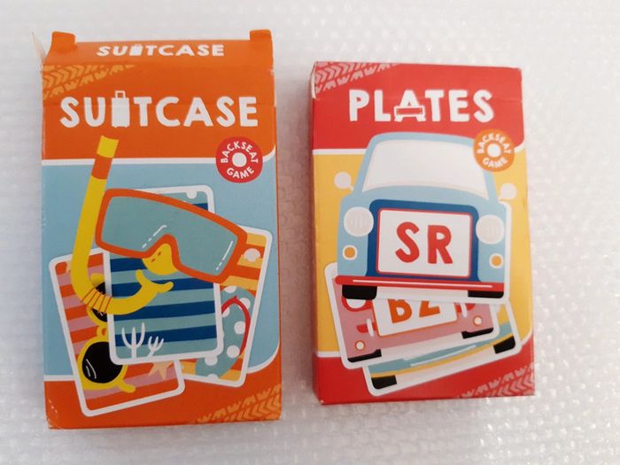 Jeu de cartes plates et suitcase - photo numéro 1