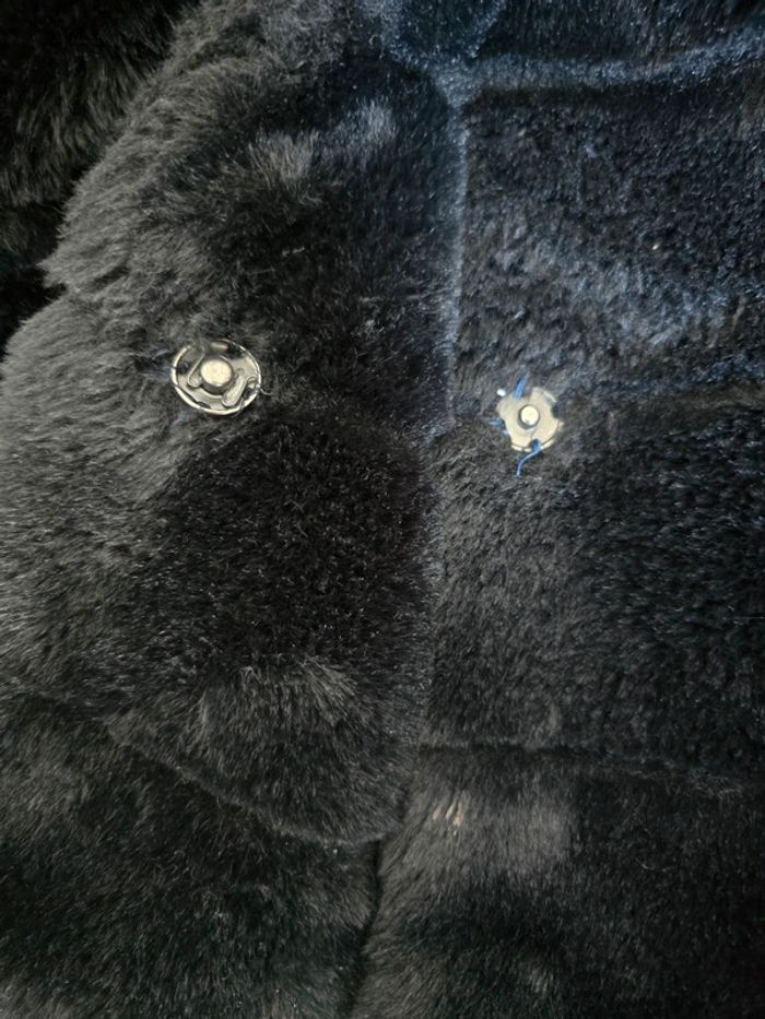 Veste en fausse fourrure noire Mimi Fei - photo numéro 5