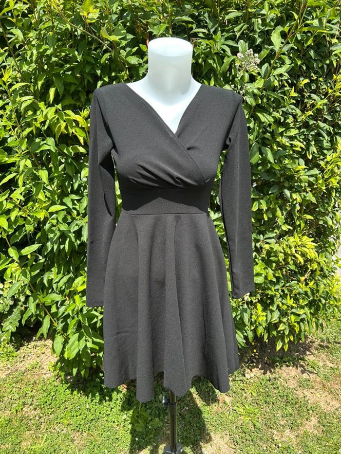 🌟 Élégante robe noire 🌟