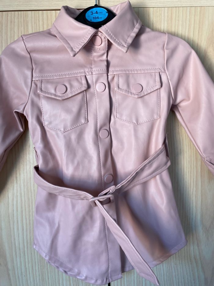 Veste rose simili cuir 18 mois - photo numéro 2