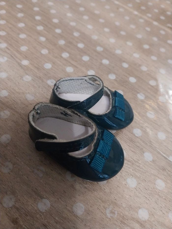 Chaussures vernis poupée 36 cm - photo numéro 3