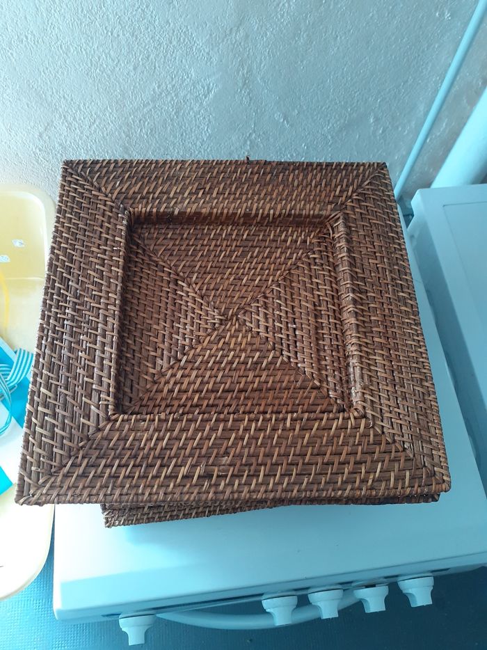 Dessous d'assiettes. - photo numéro 2