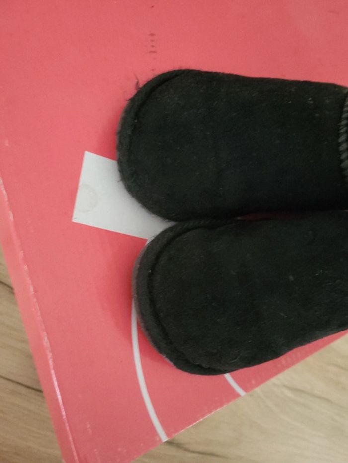 Bottines taille 25 - photo numéro 2