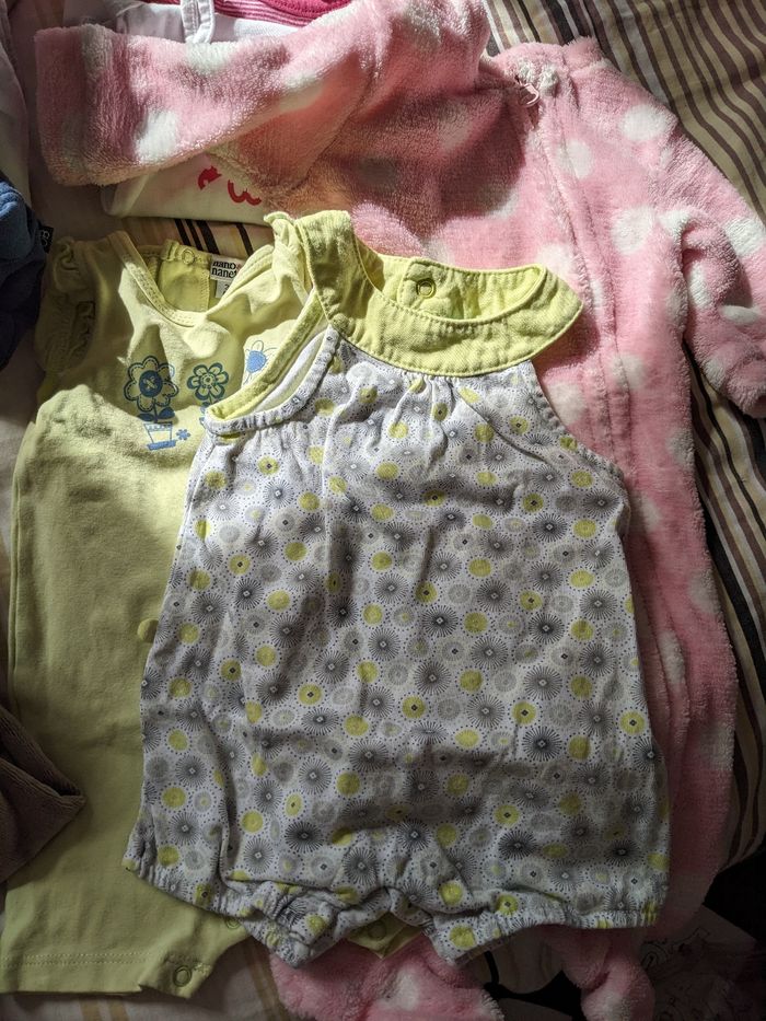 Lot de 41 vêtements bébé fille 3 mois - photo numéro 10