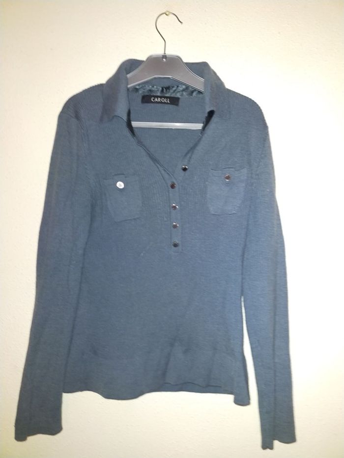 pull à manches longues et boutons