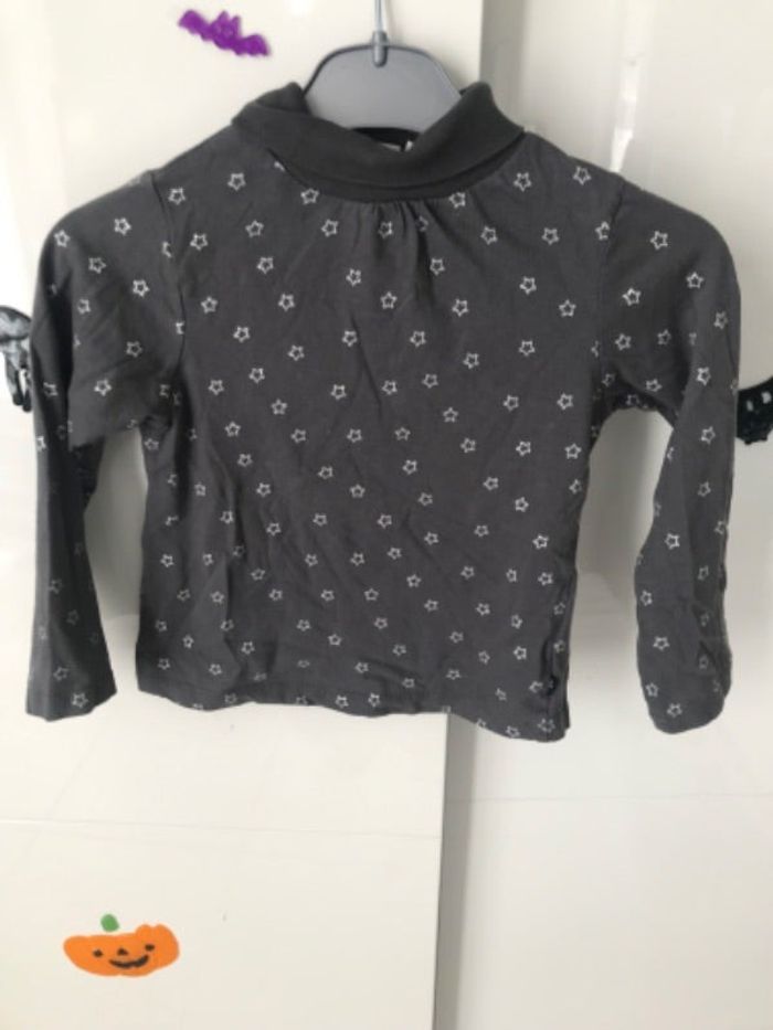 Sous pull T 5 ans Lili Marelle gris étoiles argentées tbe