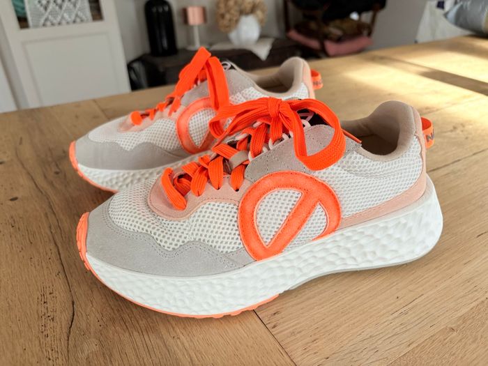 Baskets No name en bon état - photo numéro 2