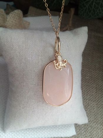 Collier pierre de lune pêche et petite pieuvre