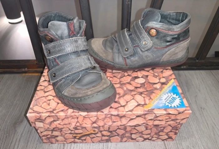 Chaussures montantes à scratch  stones and bones 31 Jonas bon état