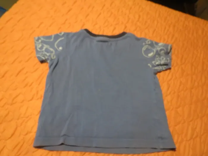 T-shirt taille 2 ans - photo numéro 3