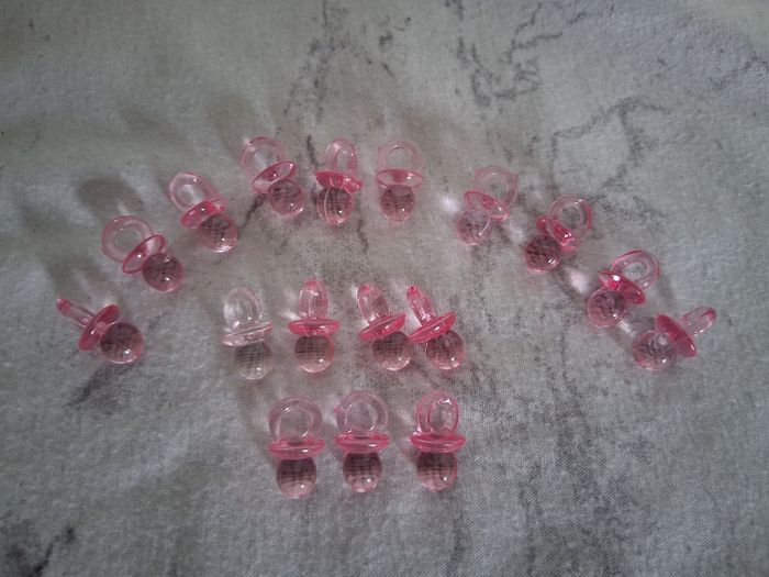 Lot de 17 petites totoches rose