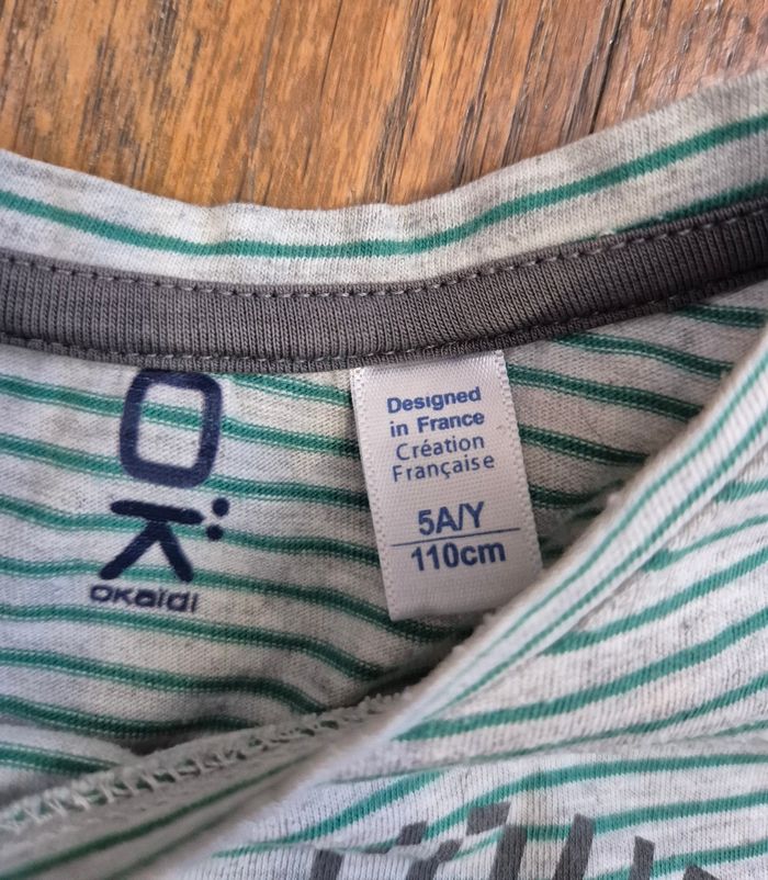 T-shirt manche courte garçon okaidi gris et vert a rayure taille 5 ans - photo numéro 2