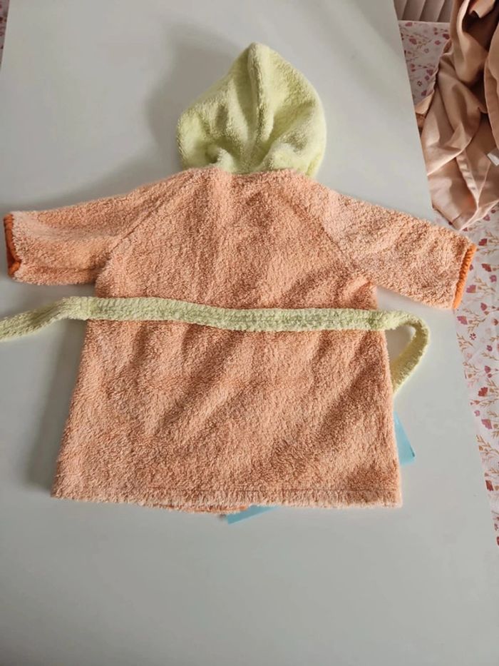 peignoir fille  6 mois - photo numéro 6