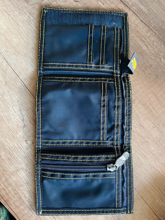 Porte feuille doc Martens - photo numéro 2
