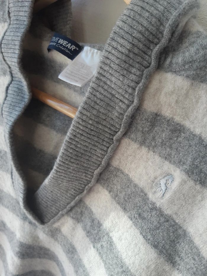 Pull rayé à capuche - photo numéro 3
