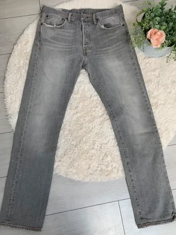 Jean Levi’s gris pour homme