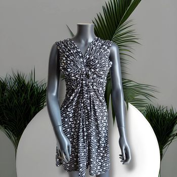 Robe longue -cache cœur- motif  pois - tres bon etat