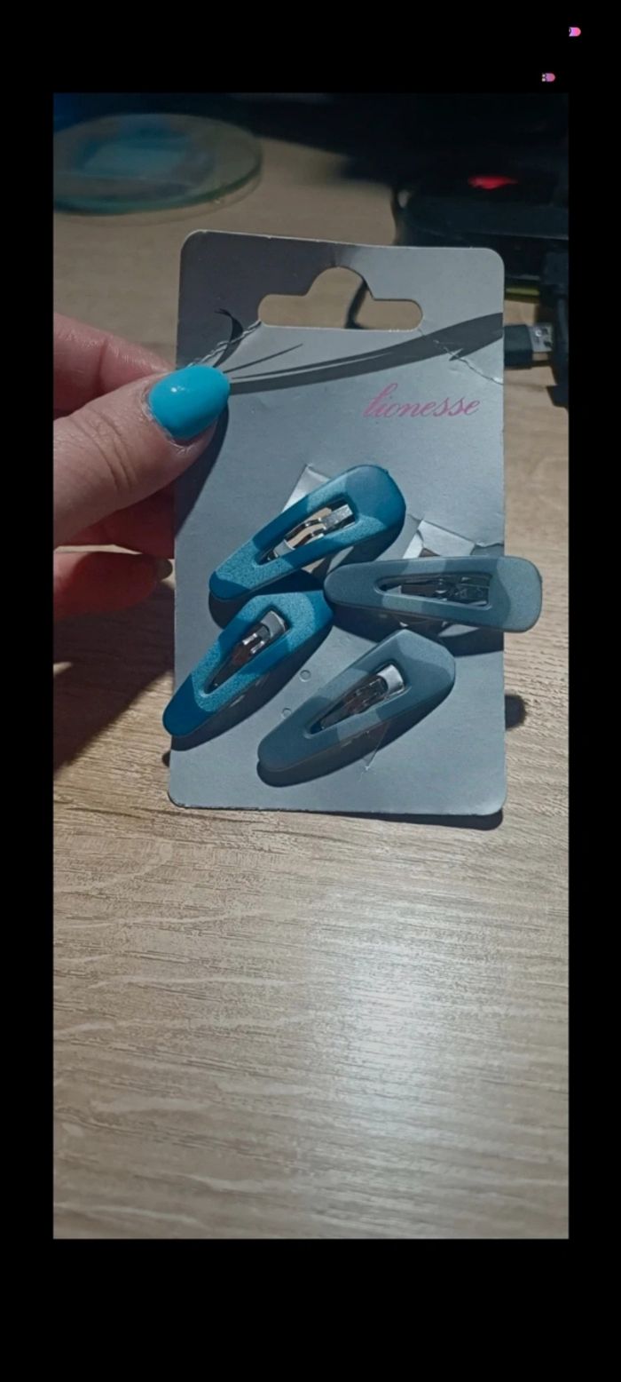 Pince a cheveux - photo numéro 3