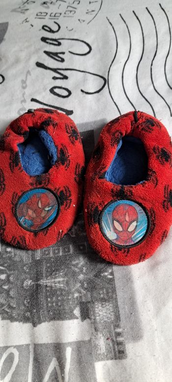 Chaussons garçon taille 26