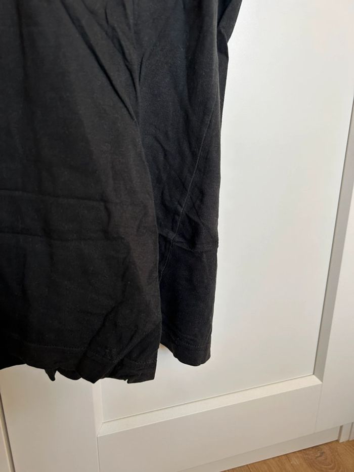 584 – t-shirt noir Champion - photo numéro 5