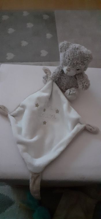 Doudou ours beige