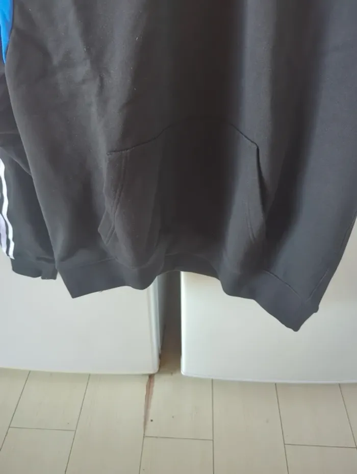 Sweat à capuche Adidas noir homme taille S neuf - photo numéro 3
