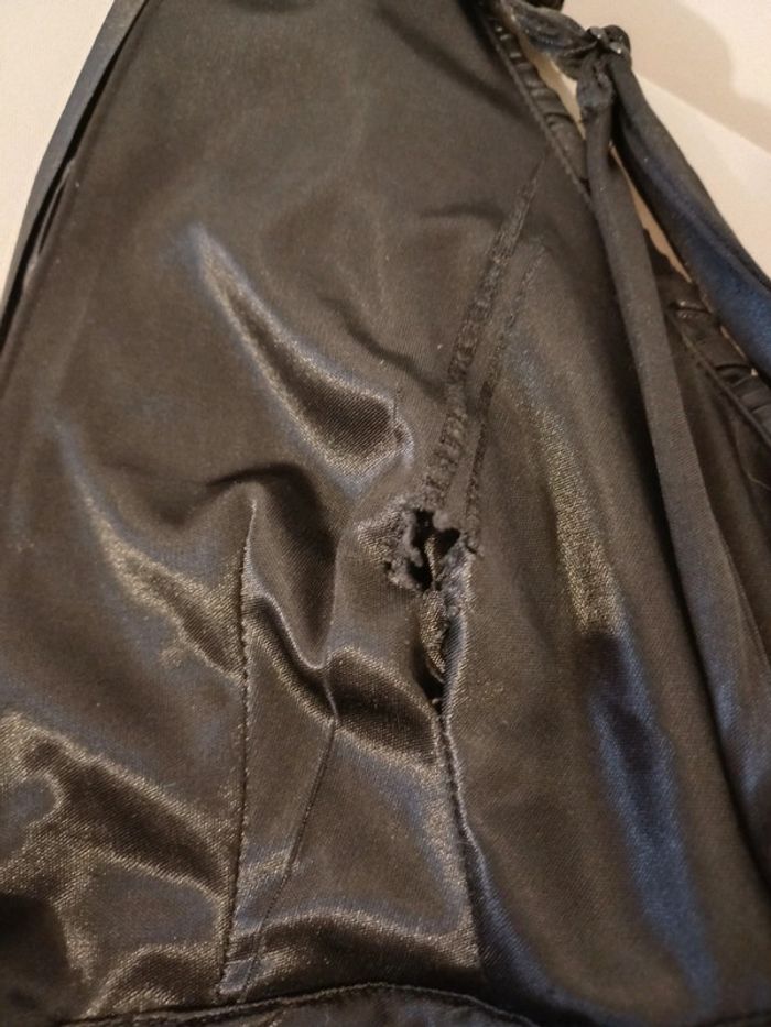 Robe noire mi-longue satinée Lucy Paris taille M 38 - photo numéro 10