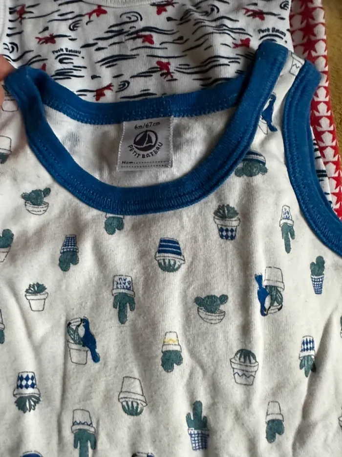 Lot de 4 combinaison short petit bateau 6 mois - photo numéro 4